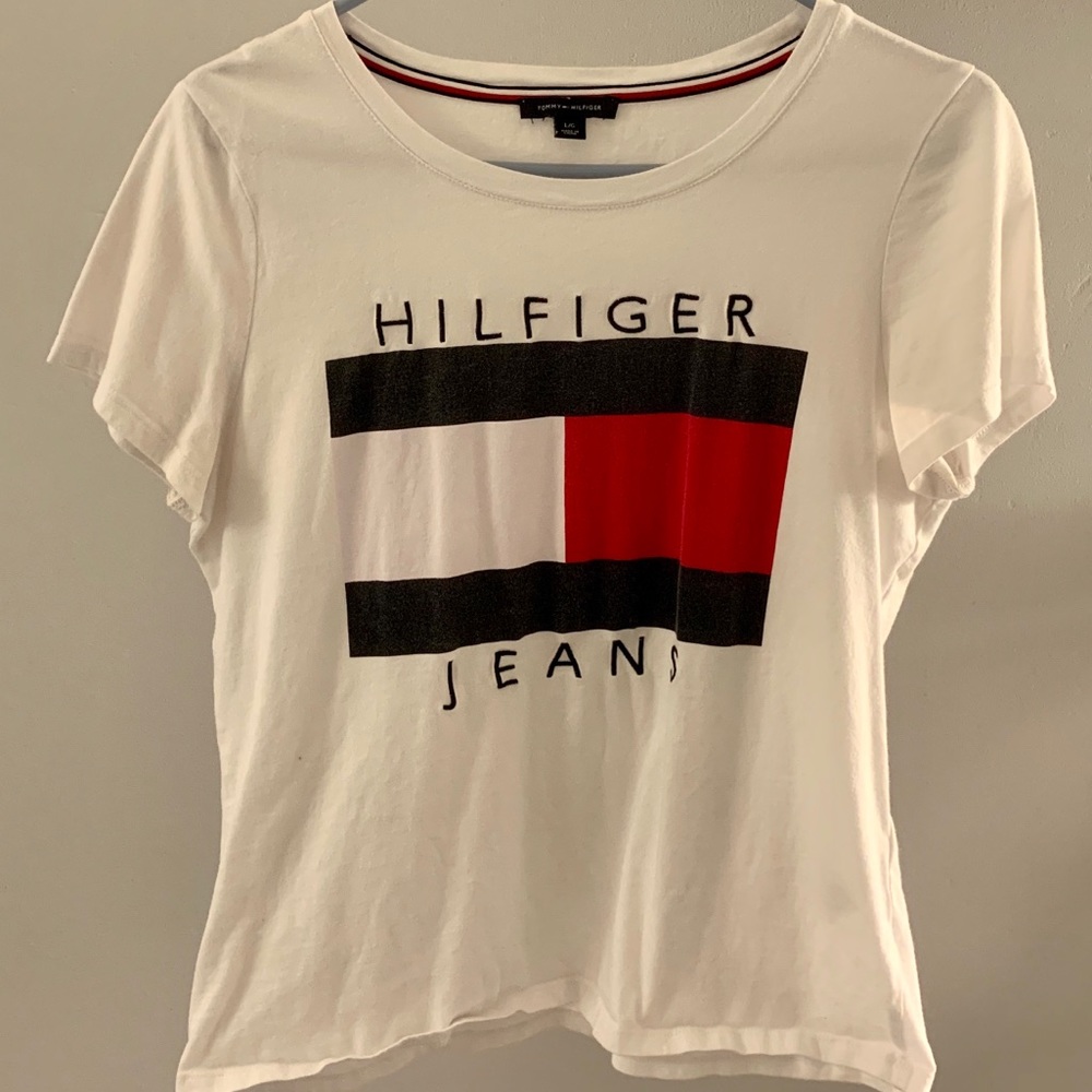 Women’s Tommy Hilfiger tee